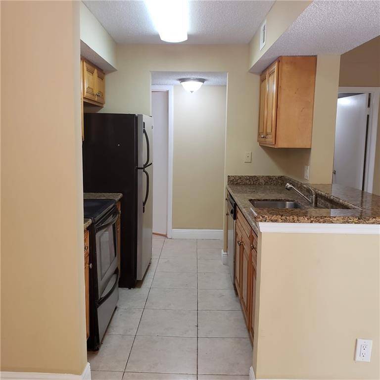 Tamarac, FL 33319,5612 Rock Island Rd #165