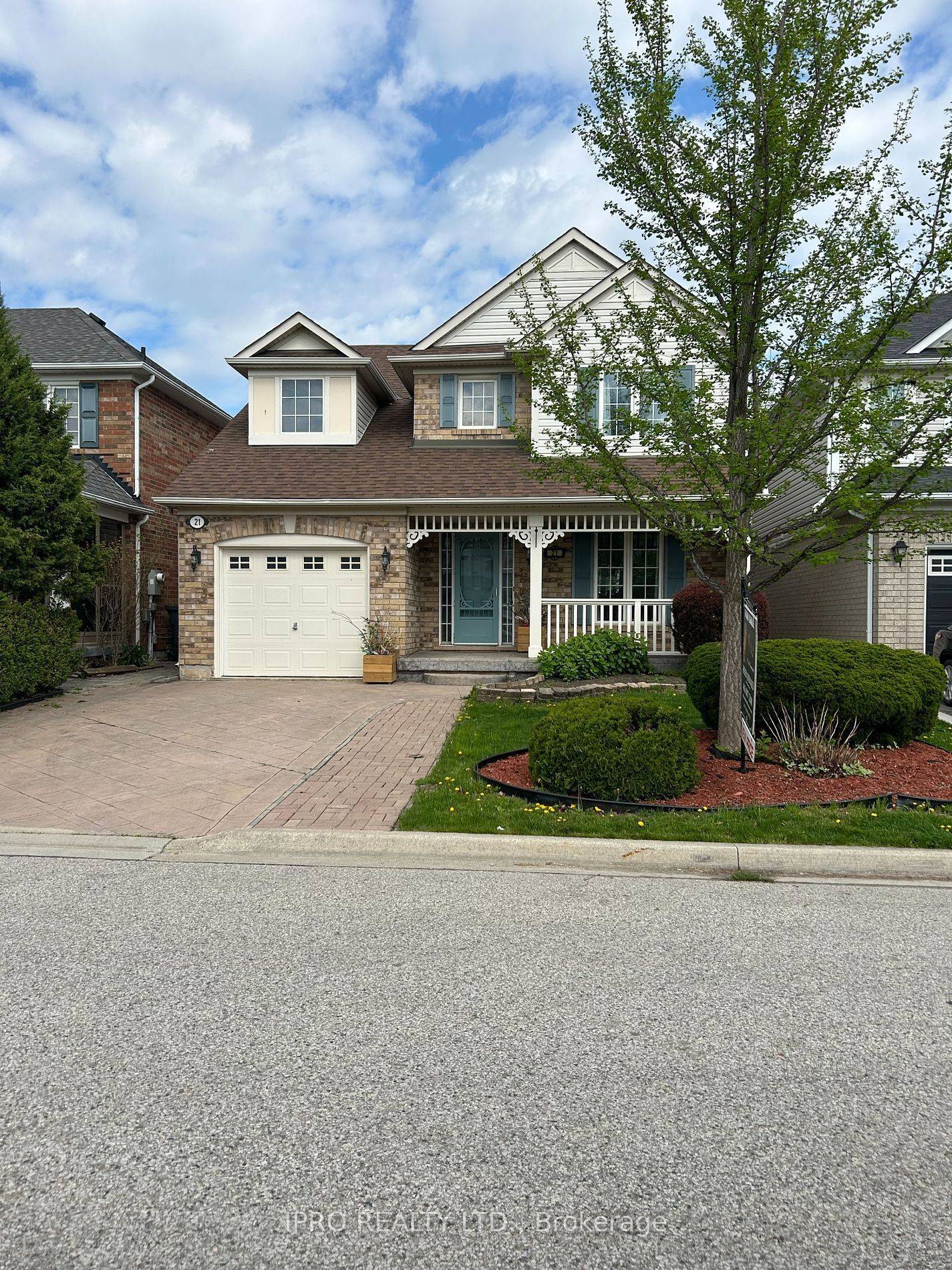 Brampton, ON L7A 2S3,21 Vista Green CRES