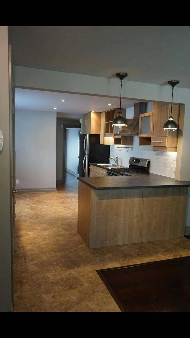 London North, ON N6H 2E8,12 Edith ST
