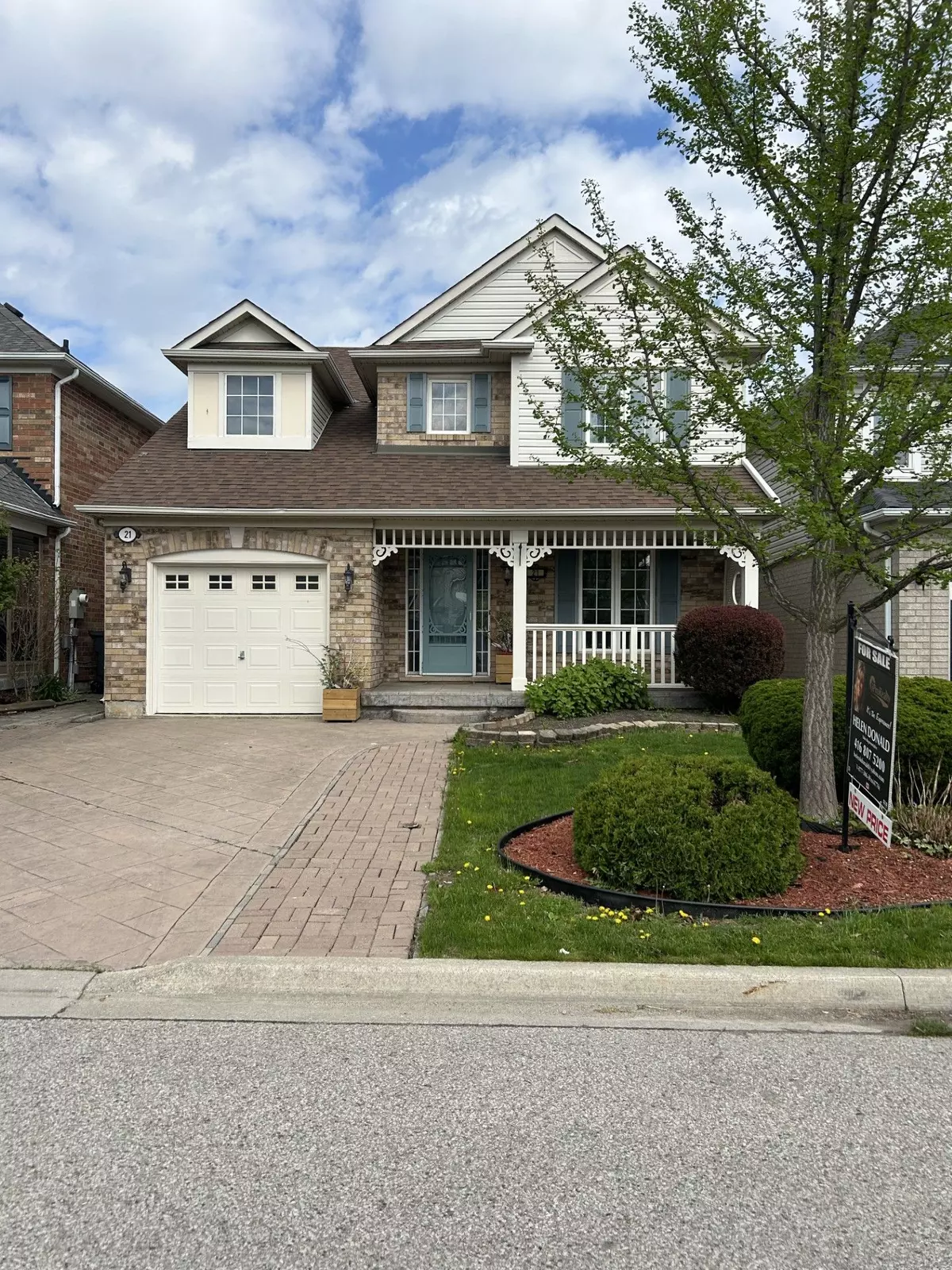 Brampton, ON L7A 2S3,21 Vista Green CRES