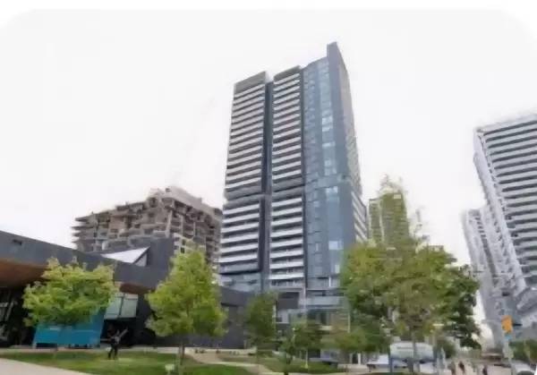 225 Sumach ST #610, Toronto C08, ON M5A 3K3