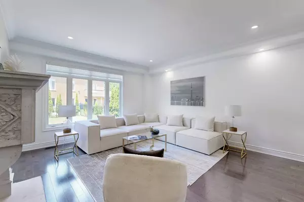 Richmond Hill, ON L4E 4R9,420 Paradelle DR