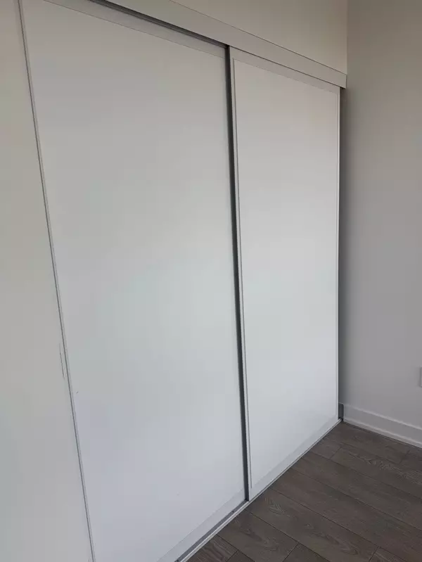 Brampton, ON L6Y 6L6,225 Malta AVE #205