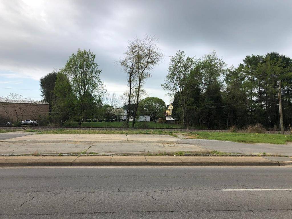 622 W MAIN  ST, Abingdon, VA 24210