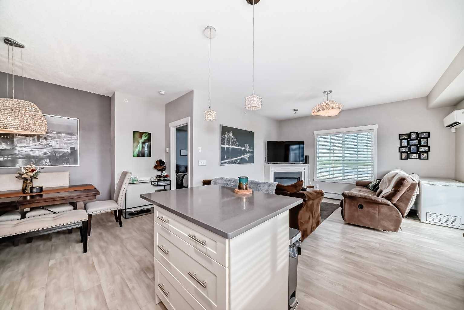 Calgary, AB T2Z 5C9,99 Copperstone PARK SE #2411