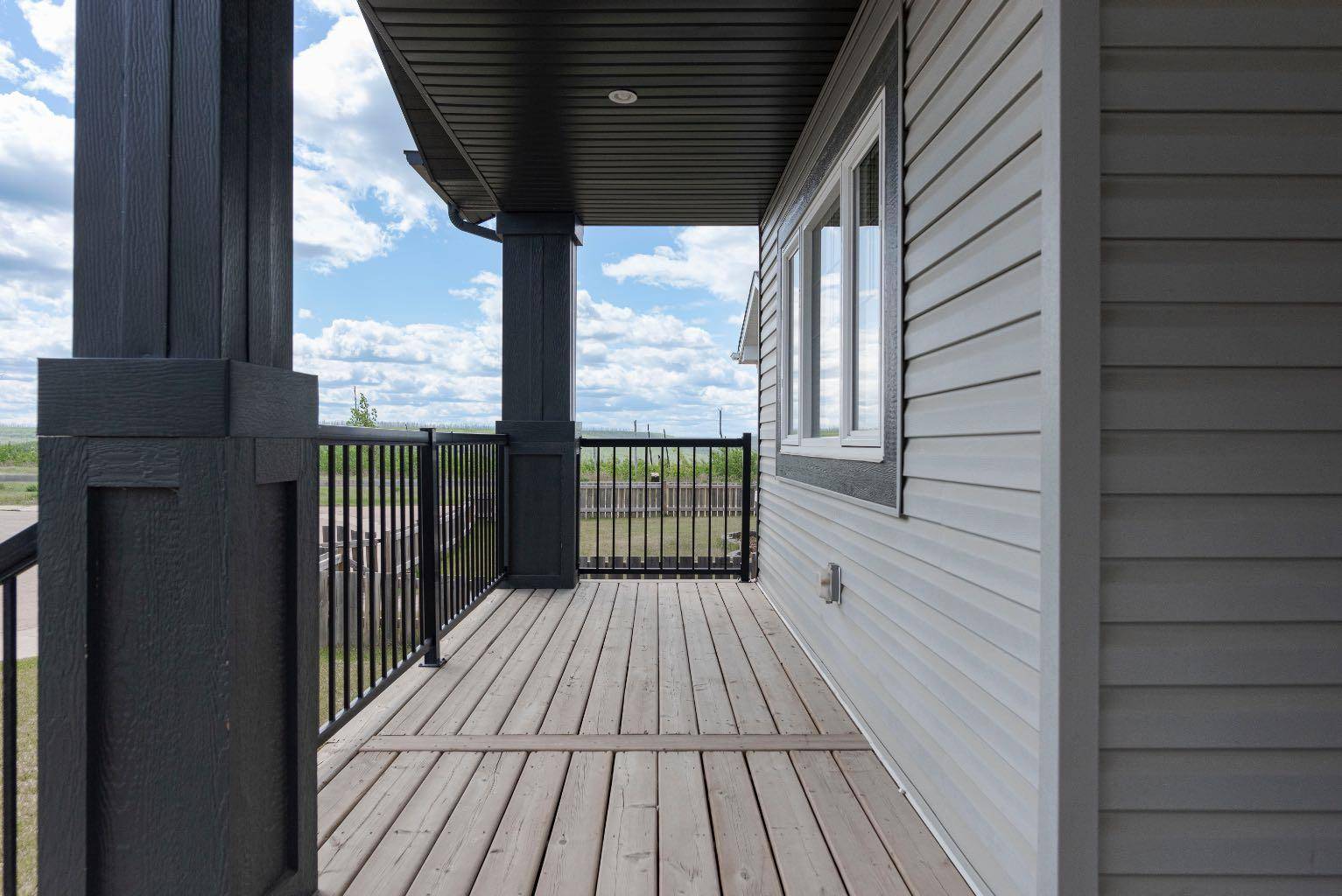 Fort Mcmurray, AB T9J 1L9,141 Roy LN