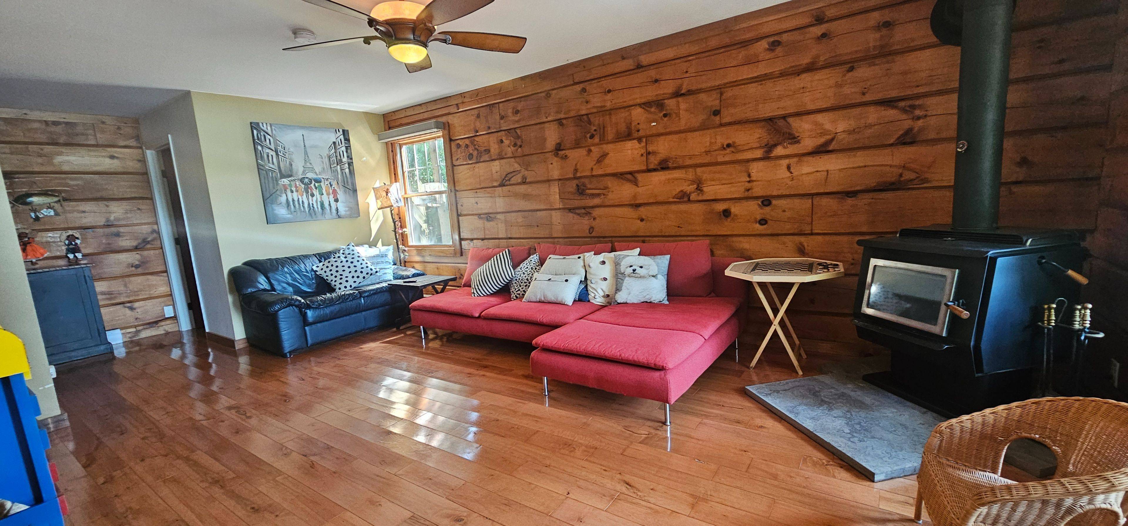 Northern Bruce Peninsula, ON N0H 1Z0,9 Hope DR