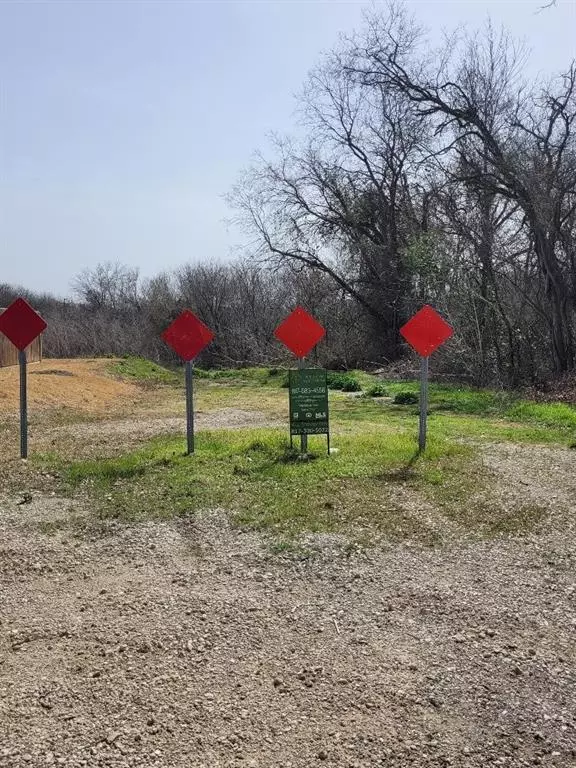 Grand Prairie, TX 75051,24 Singleton Street