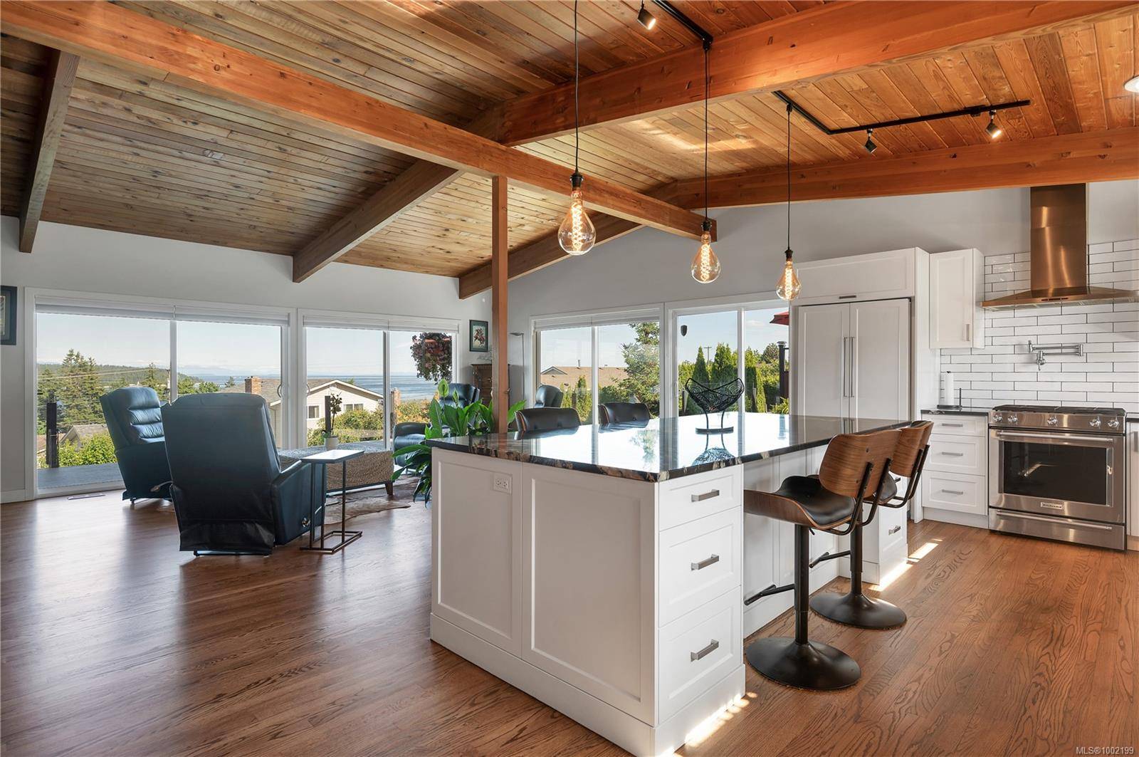 Campbell River, BC V9W 2J9,235 Thulin St S