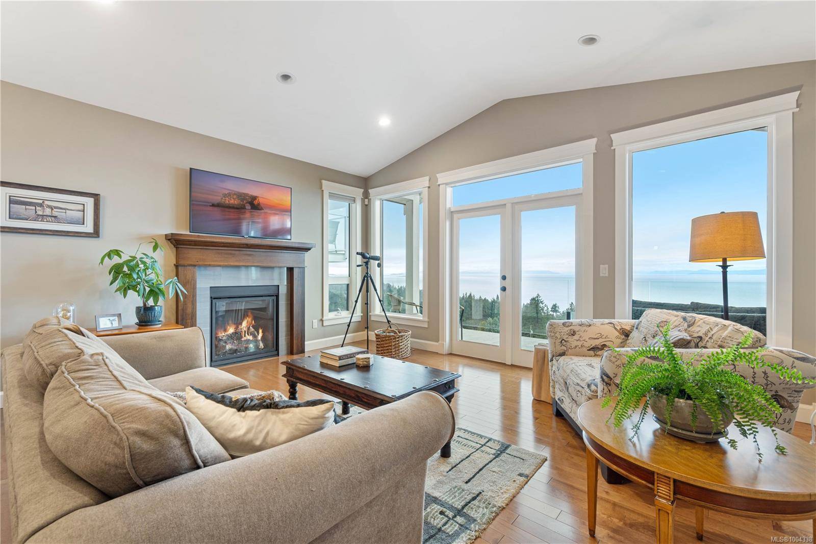 Nanaimo, BC V9T 0B9,5340 Royal Sea View