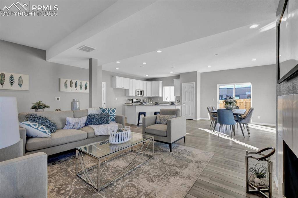 Colorado Springs, CO 80906,125 Terrace DR