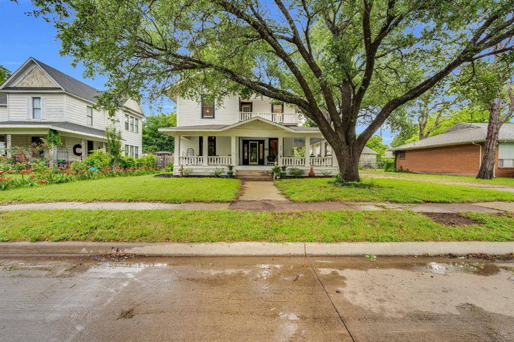 Ennis, TX 75119,606 N Dallas Street