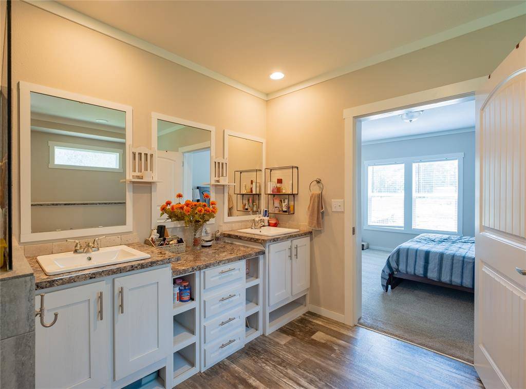 Tyler, TX 75703,18877 County Road 15