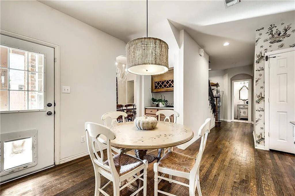 Rockwall, TX 75087,946 Briar Oaks Drive