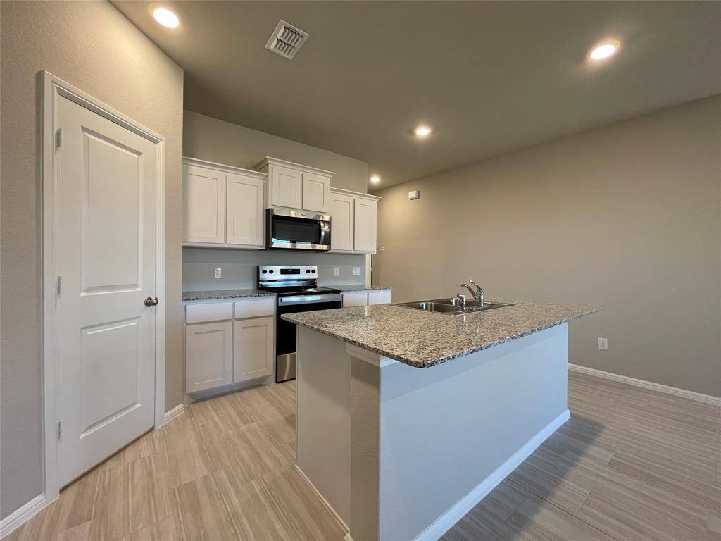 Cleburne, TX 76033,364 Wildrose Circle