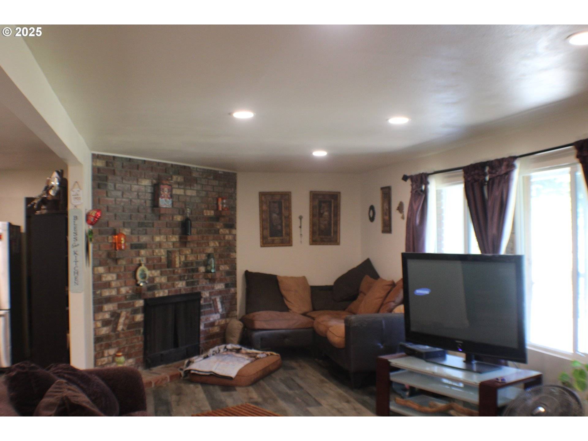 Canyonville, OR 97417,271 SUNSET DR