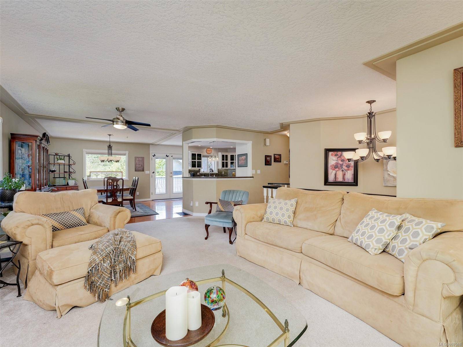 View Royal, BC V9E 1K7,1935 Riverside Dr