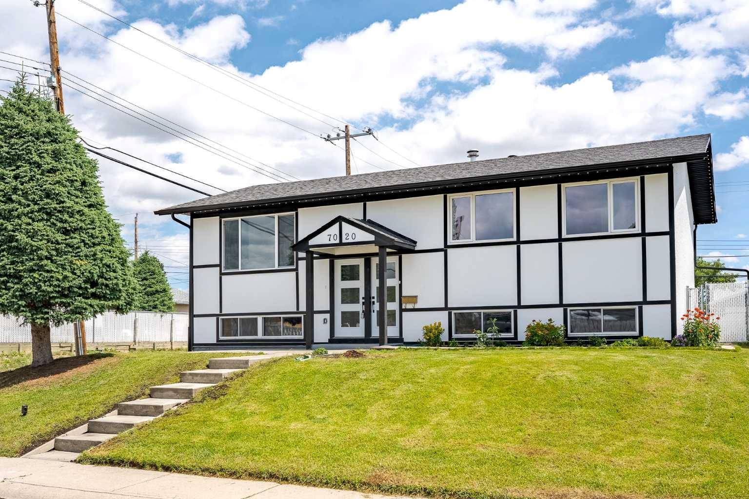 Calgary, AB T2K 3X7,7020 Huntbourne RD NE