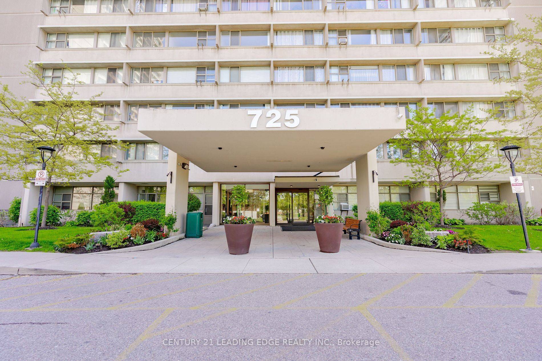 Toronto C11, ON M3C 1S6,725 Don Mills RD #1206