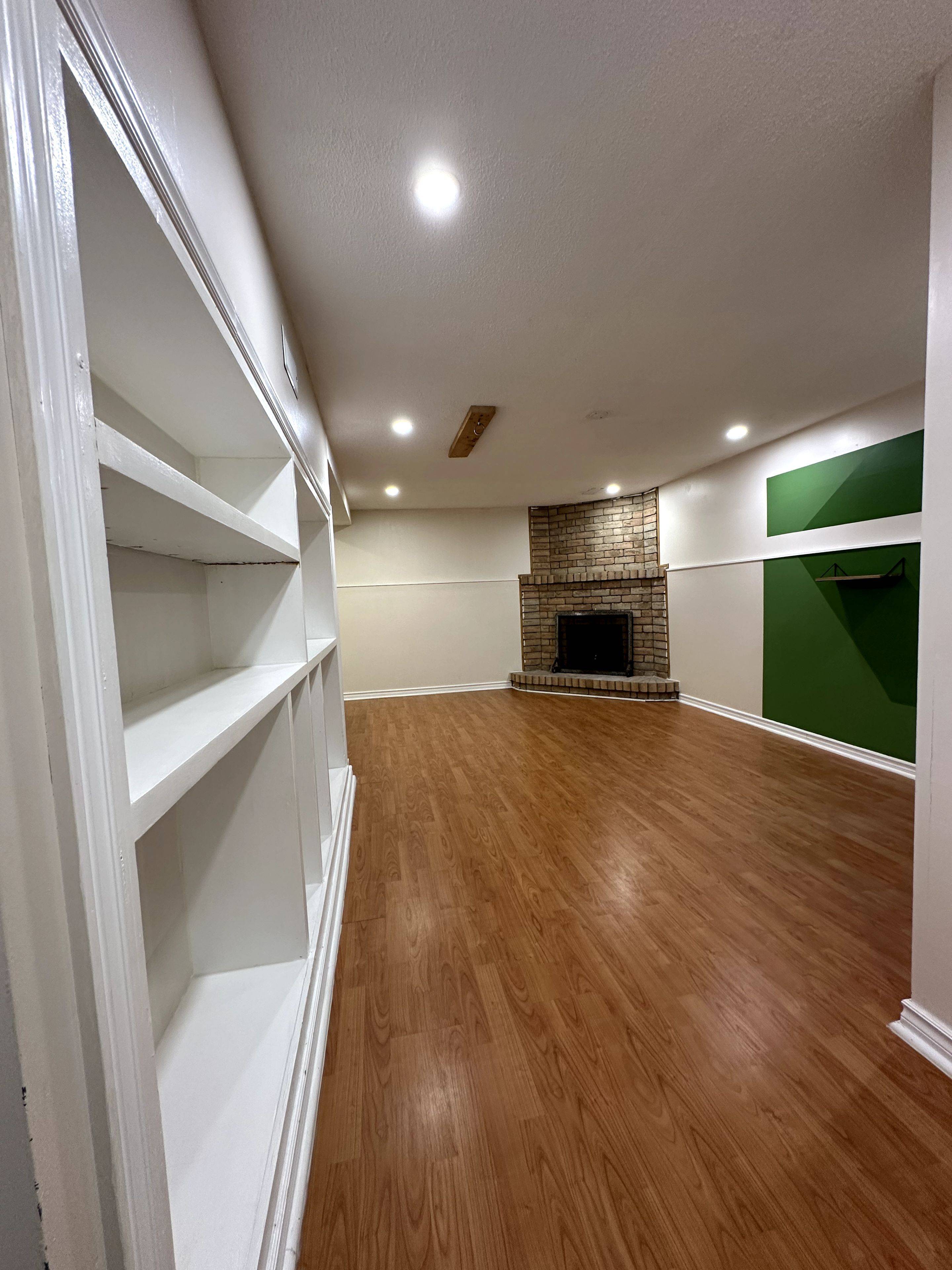 21 Greenbelt CRES #Lower, Richmond Hill, ON L4C 5R9