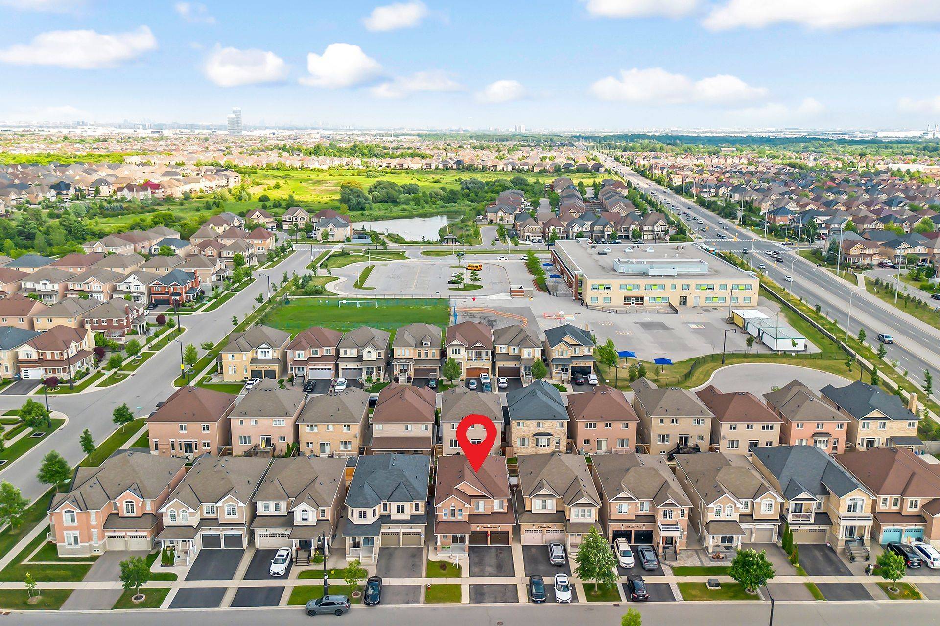 Brampton, ON L6P 3Y1,11 Moonland RD