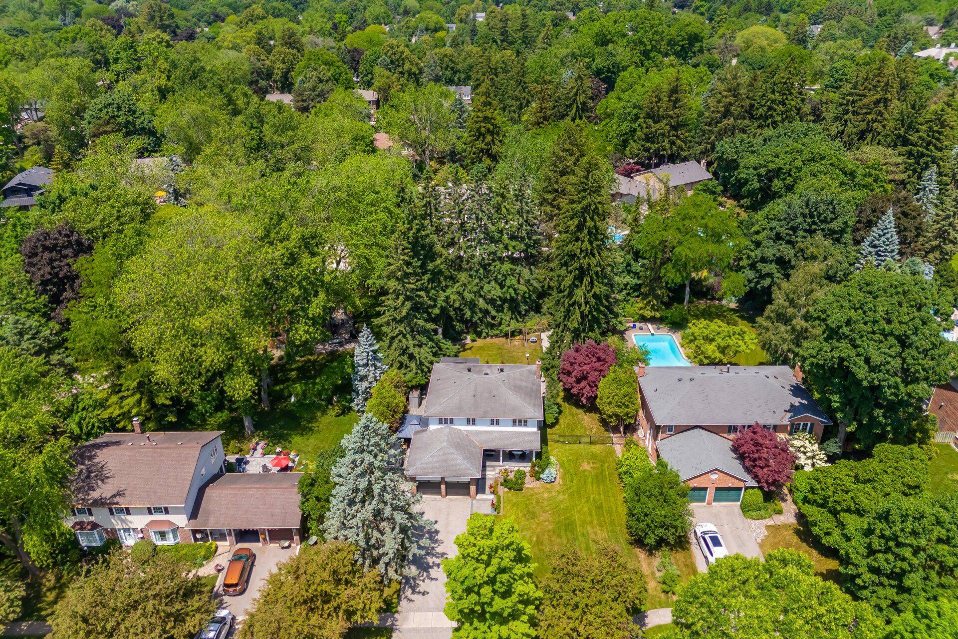 Oakville, ON L6J 5P5,2361 Carrington PL