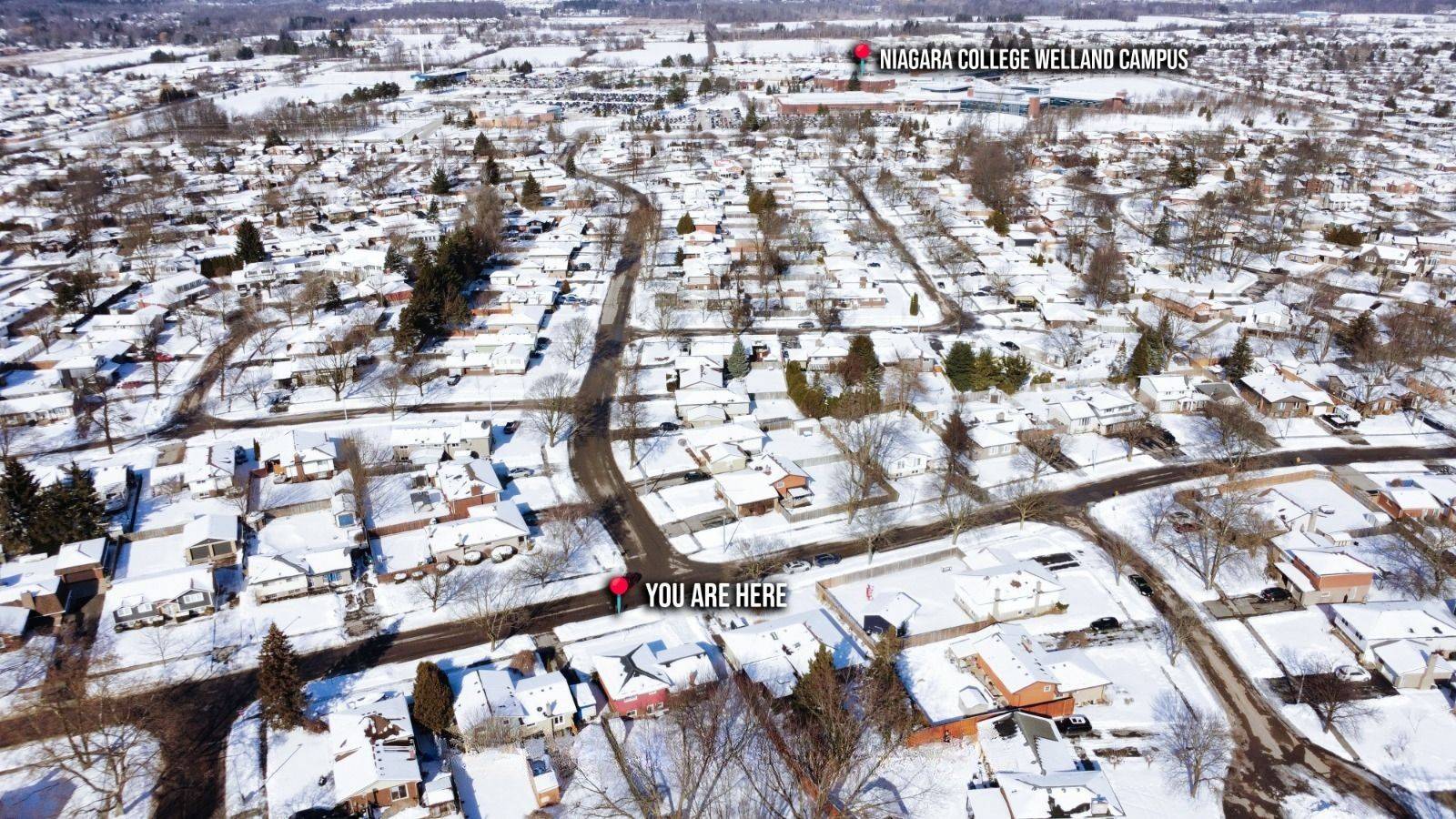 Welland, ON L3C 3N6,77 Rolling Acres DR S