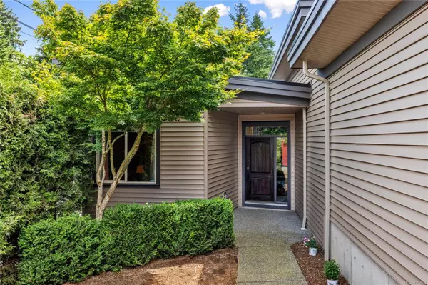 Nanaimo, BC V9R 6S3,204 Westwood Rd