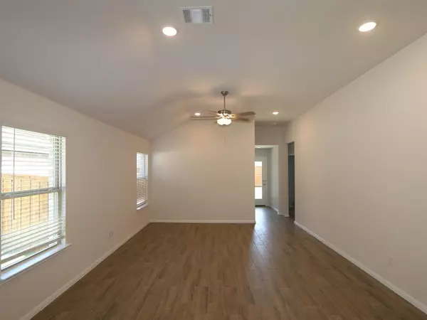 Pilot Point, TX 76258,14142 Maida Drive