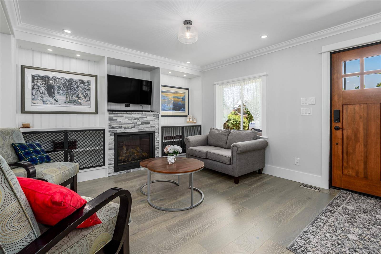 Courtenay, BC V9N 1E9,877 3rd St