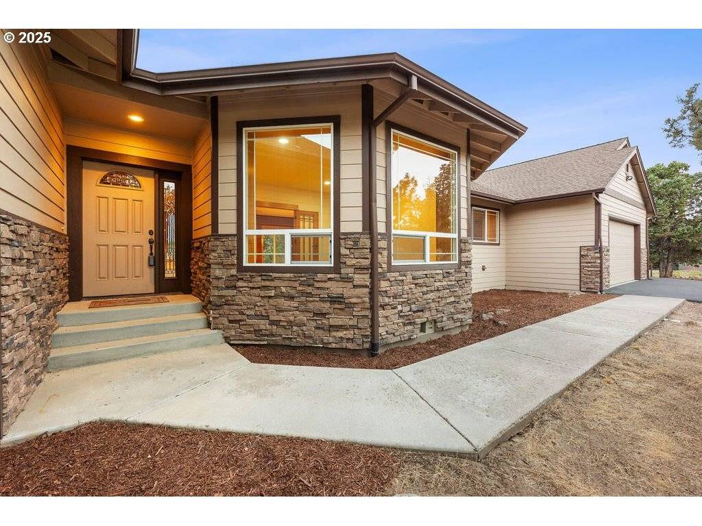 Prineville, OR 97754,2263 SE LANDINGS WAY