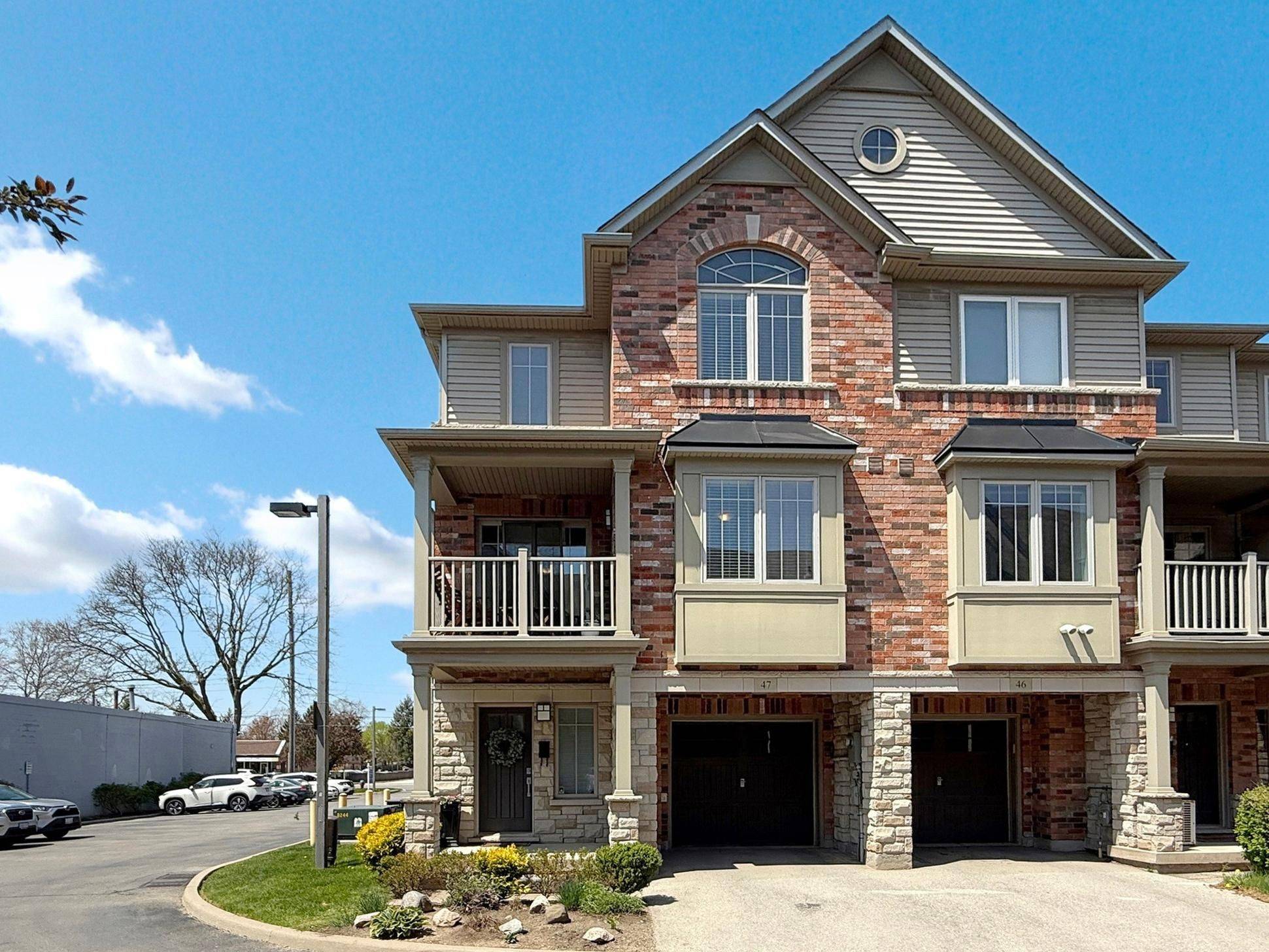 Burlington, ON L7T 0A4,362 Plains RD E #47