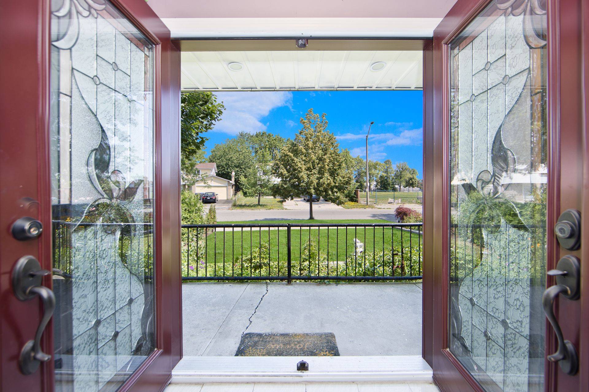Mississauga, ON L4T 2P1,7606 Netherwood RD