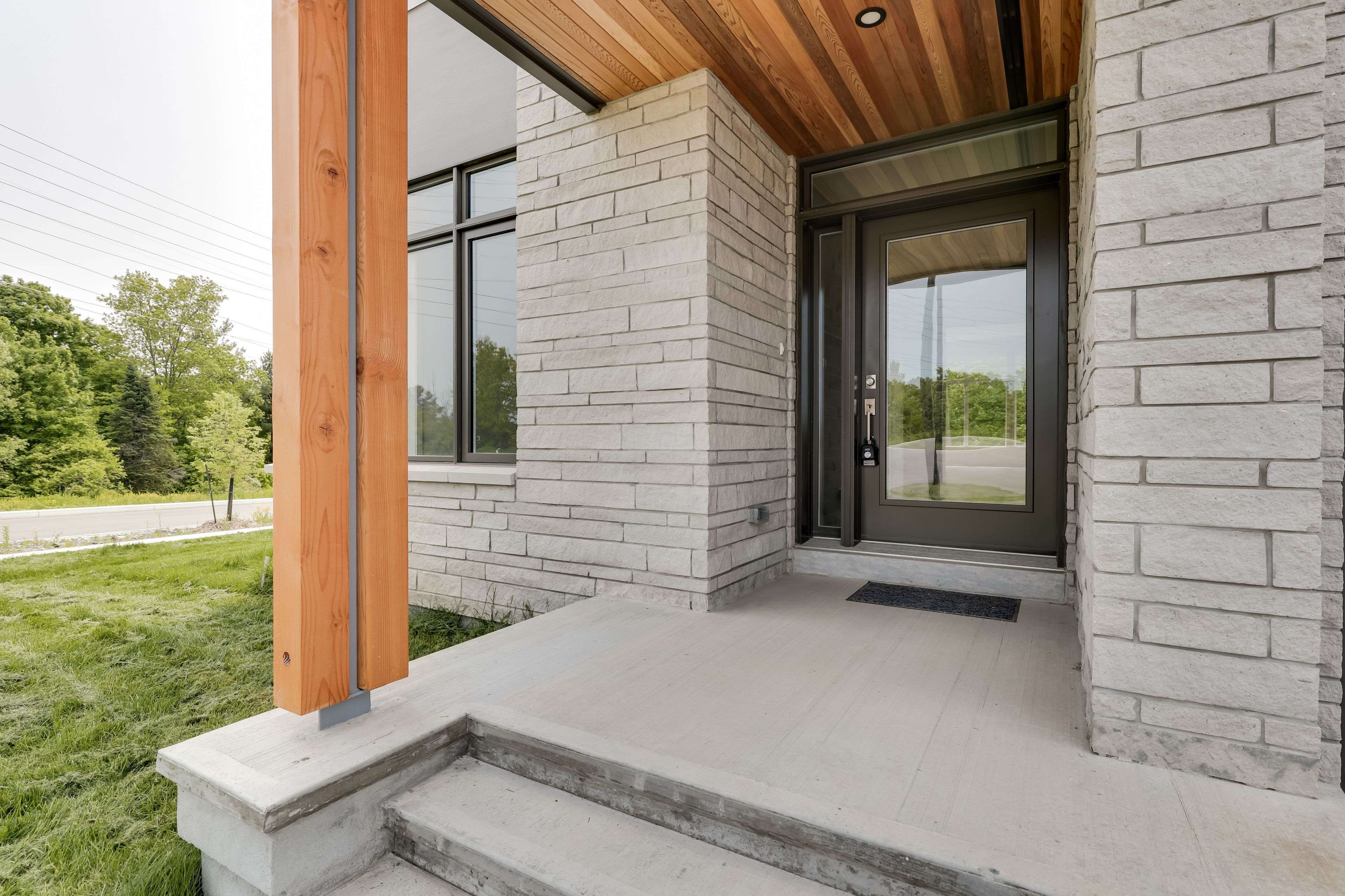 Kanata, ON K2K 0N4,130 IRON BRIDGE PL