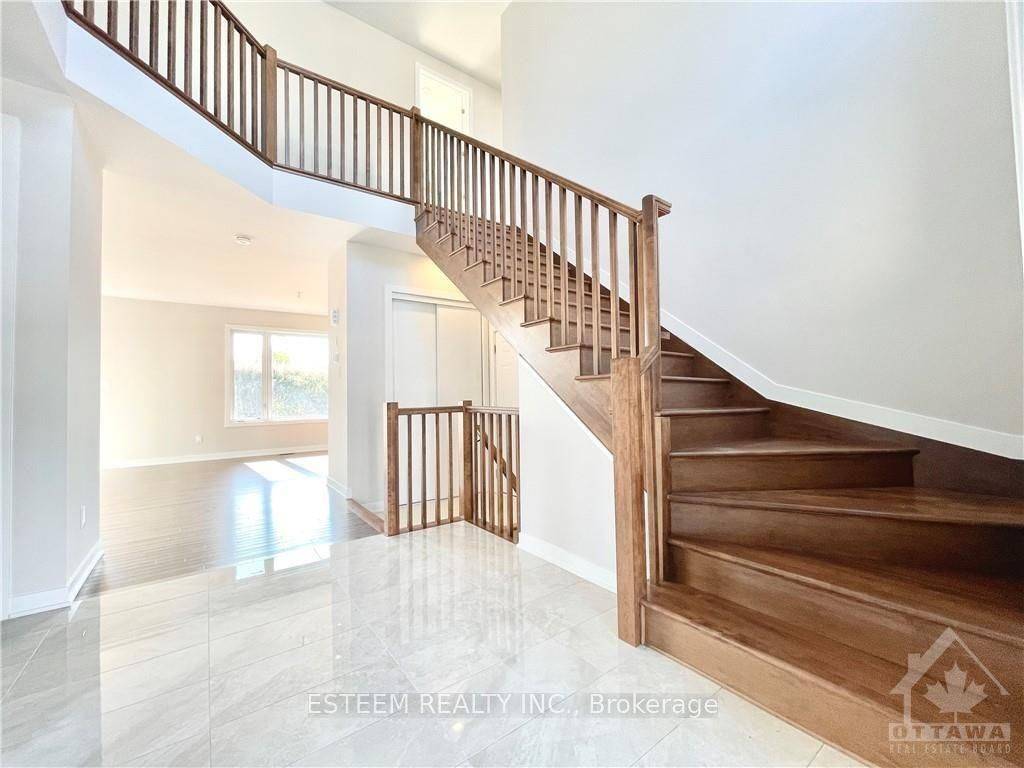 Barrhaven, ON K2J 6X6,764 Eminence ST