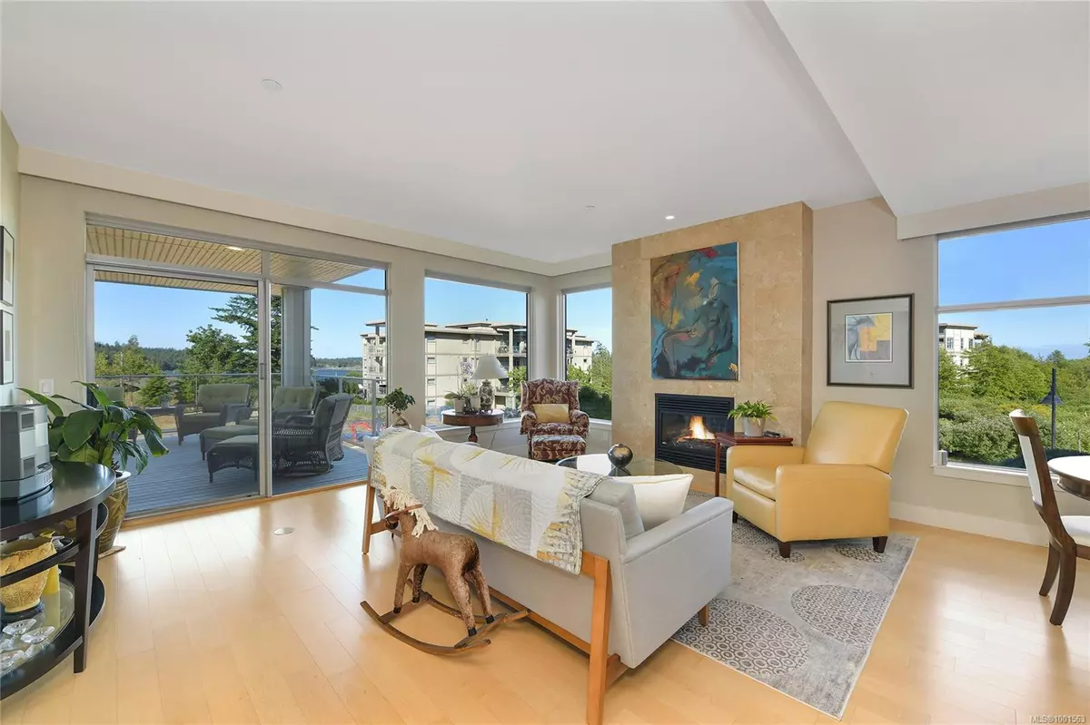 Colwood, BC V9C 0A6,3234 HOLGATE Lane #201