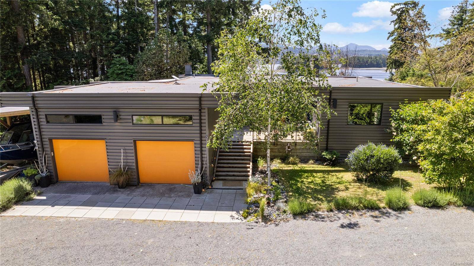 11890 Pilon Rd, Ladysmith, BC V9G 1K6