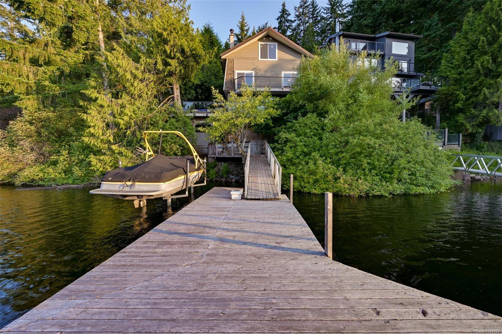 Shawnigan Lake, BC V8H 2E3,2717 West Shawnigan Lake Rd