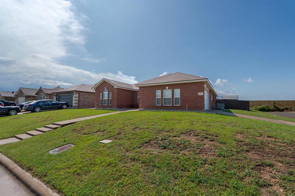 Abilene, TX 79602,301 Miss Ellie Lane