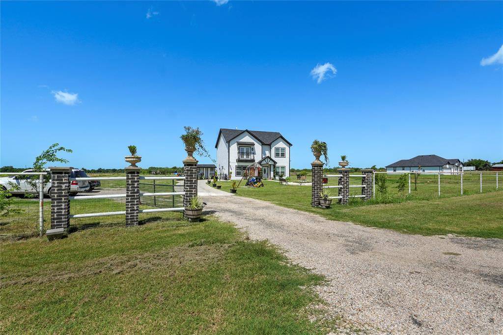 Alma, TX 75119,310 Toth Road