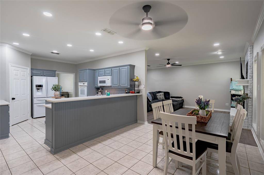 Athens, TX 75751,916 Van Winkle Circle