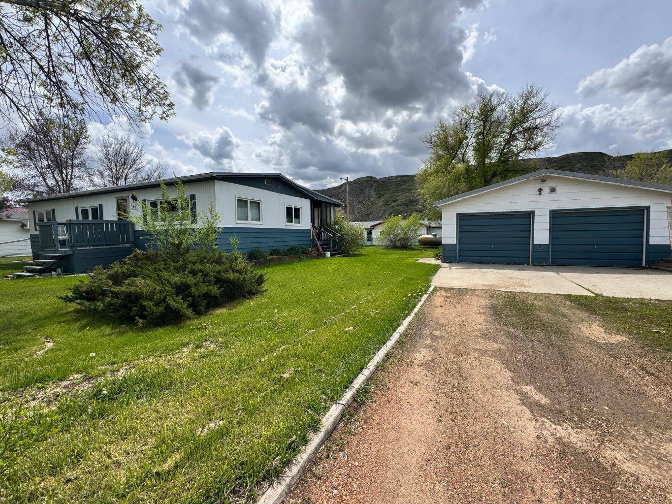 Drumheller, AB T0J 0Y0,149 2 AVE