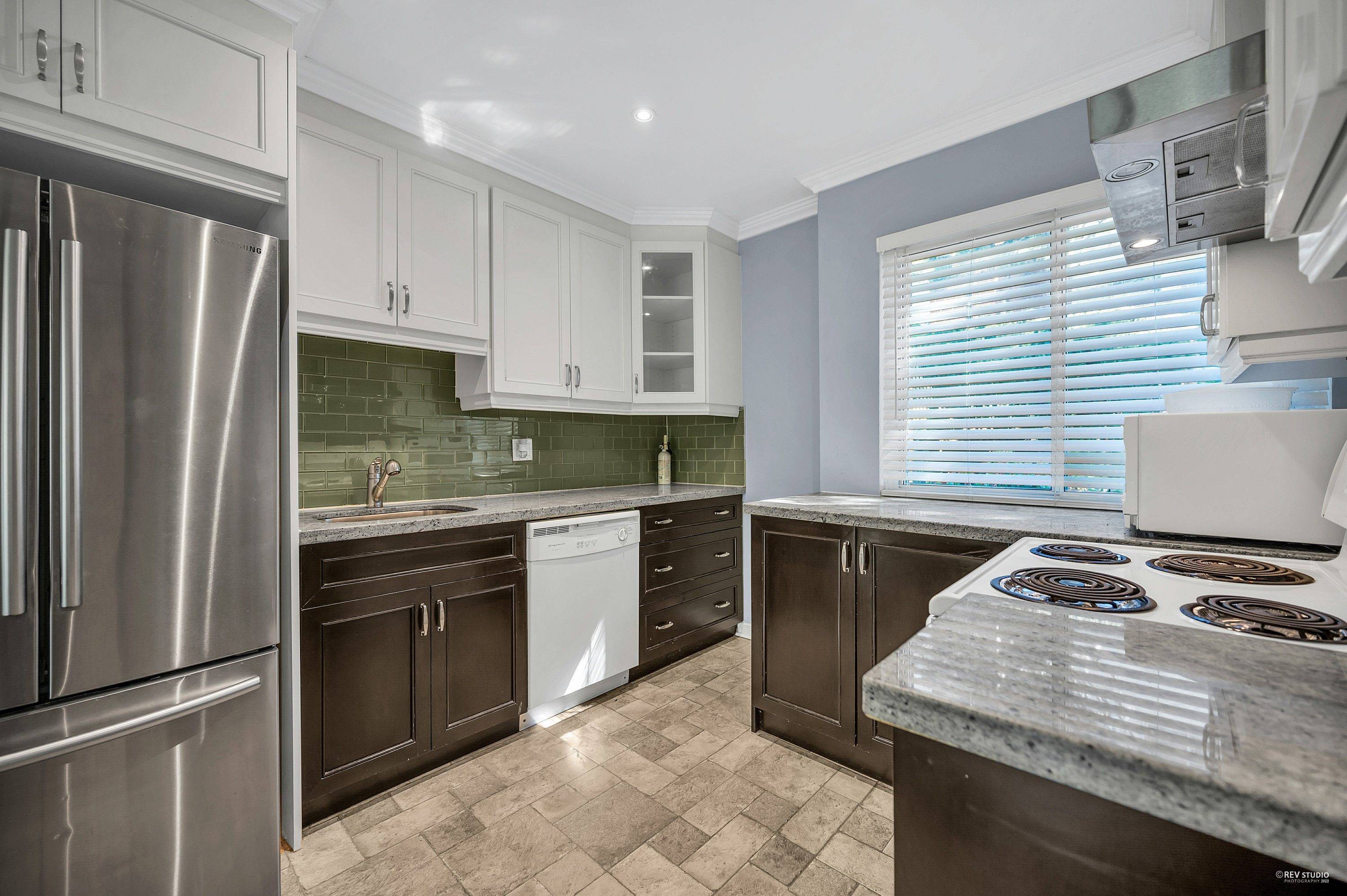 Toronto C15, ON M2J 1E7,102 George Henry BLVD #Unit#16