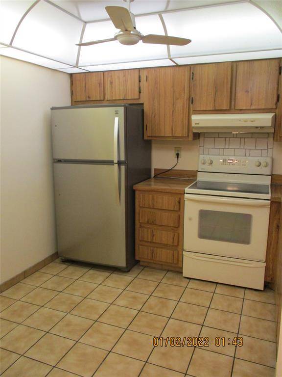 Tamarac, FL 33321,6751 N University Dr #323