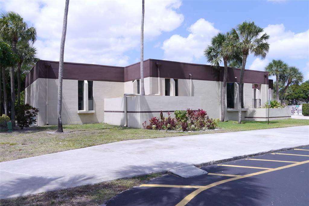 Lauderdale Lakes, FL 33319