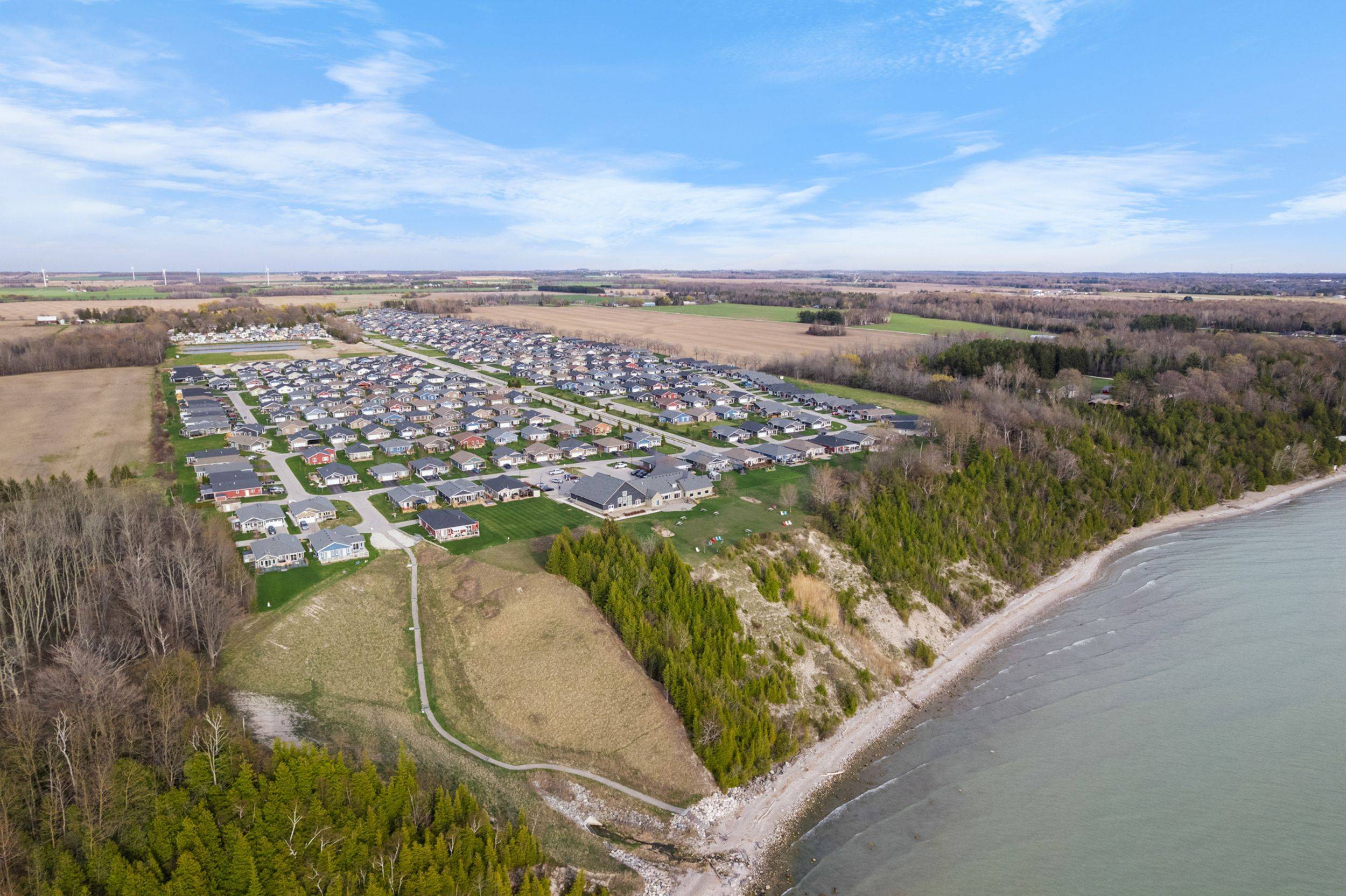 Ashfield-colborne-wawanosh, ON N7A 0C6,140 LAKE BREEZE DR