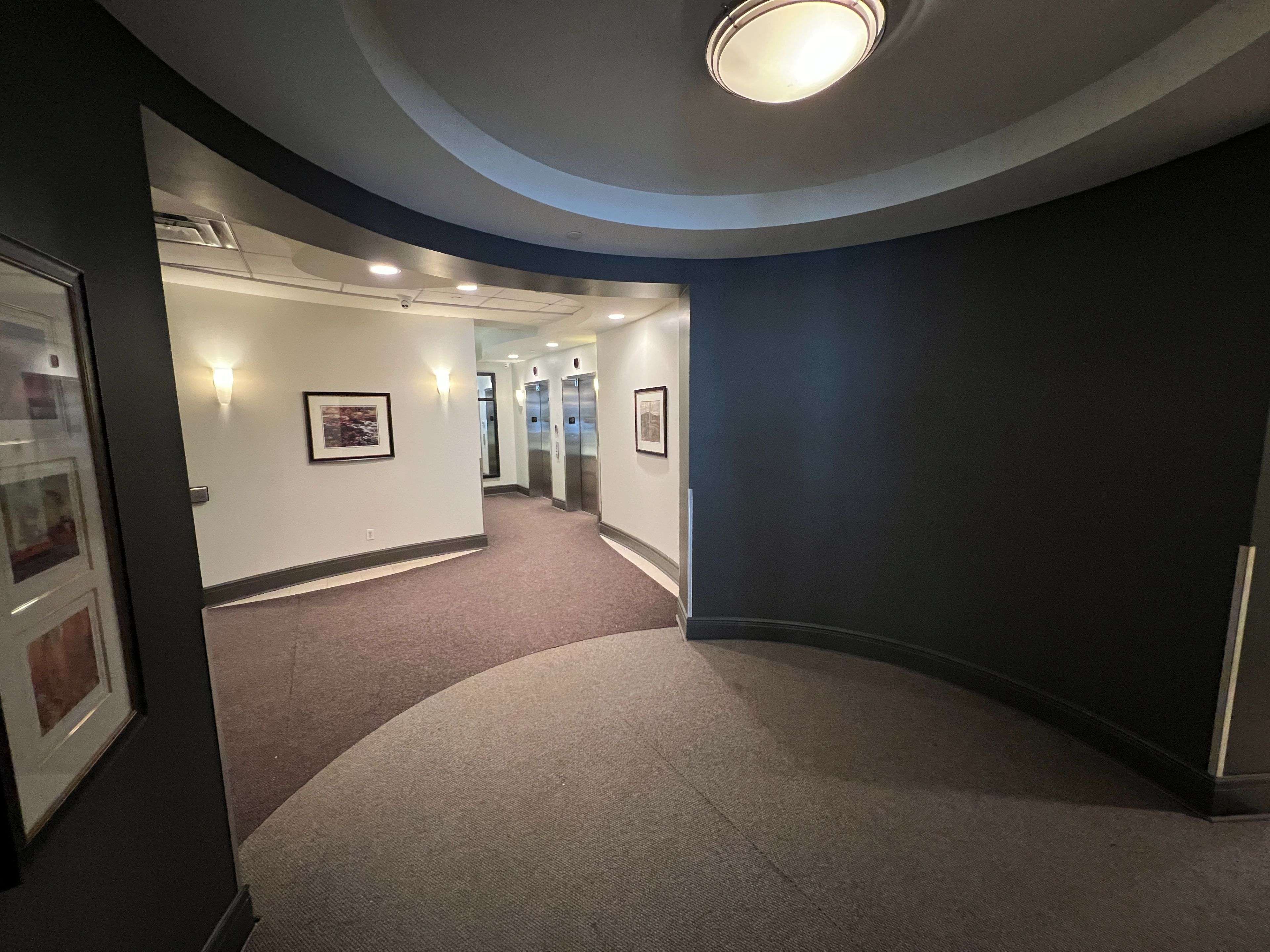 Ottawa Centre, ON K1R 1E2,95 Bronson AVE S #1603