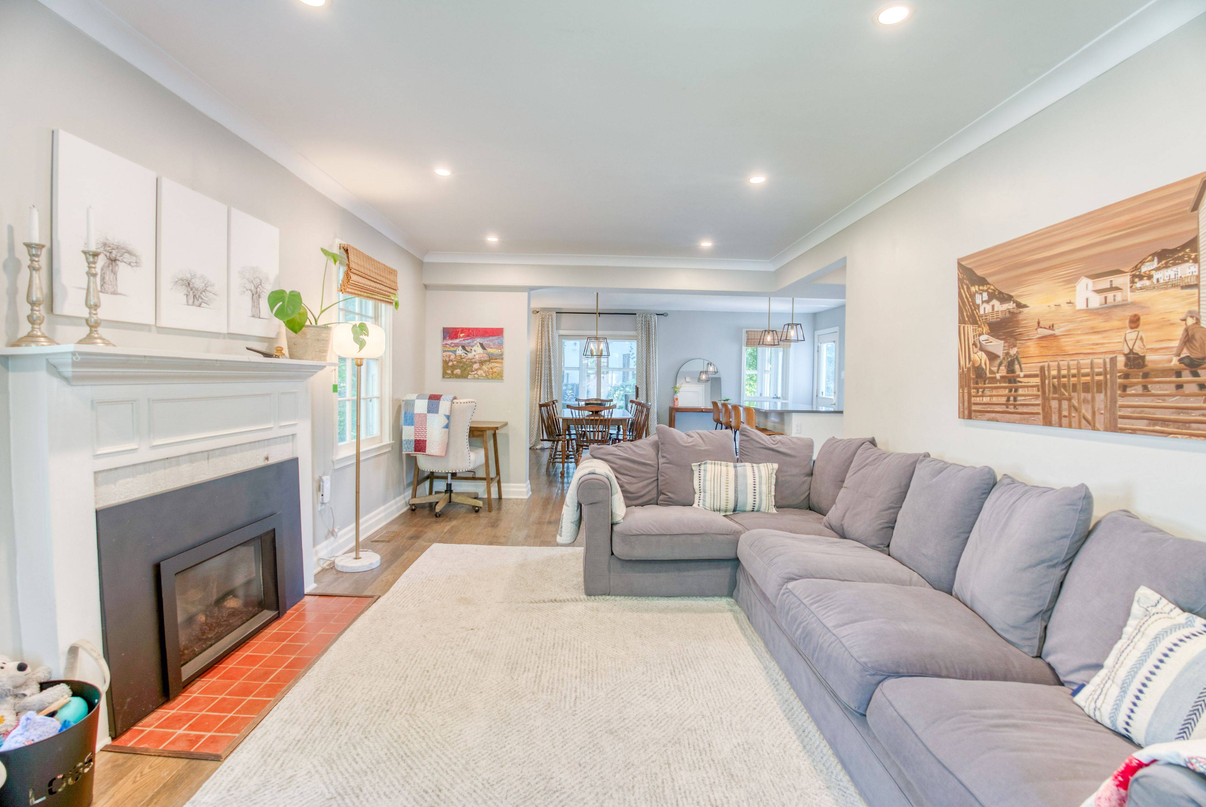 Manor Park - Cardinal Glen And Area, ON K1K 0G9,19 Kilbarry CRES