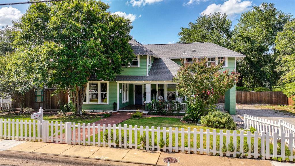 Weatherford, TX 76086,305 E Lee Avenue