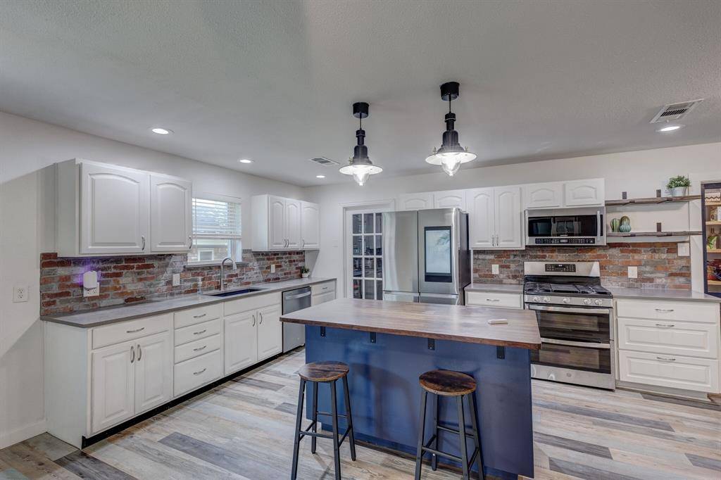 Bedford, TX 76022,841 Patti Drive